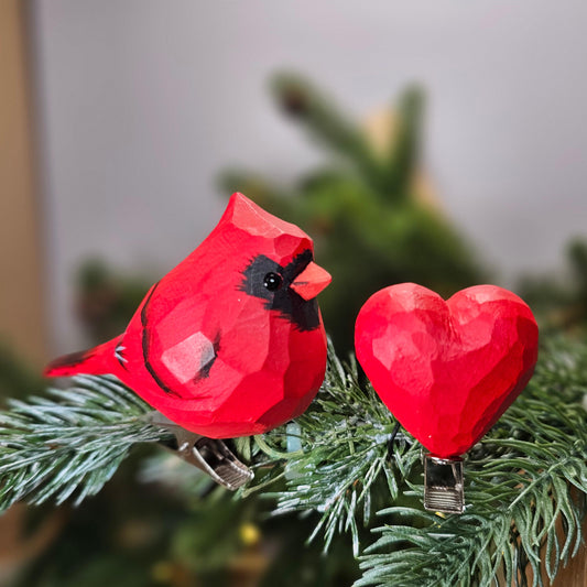 Cardinal Couple Clip-On Ornament with Wooden Red Heart – Symbol of Love
