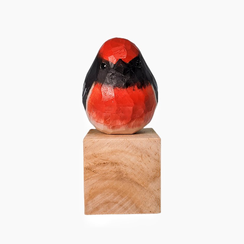 Australasian Robin Hand Craft Bird Figurine - Wooden Islands