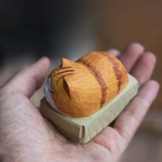 Charming Cardboard Cat Sculpture - Hand-Painted Wooden Figurine for Feline Aficionados - Wooden Islands