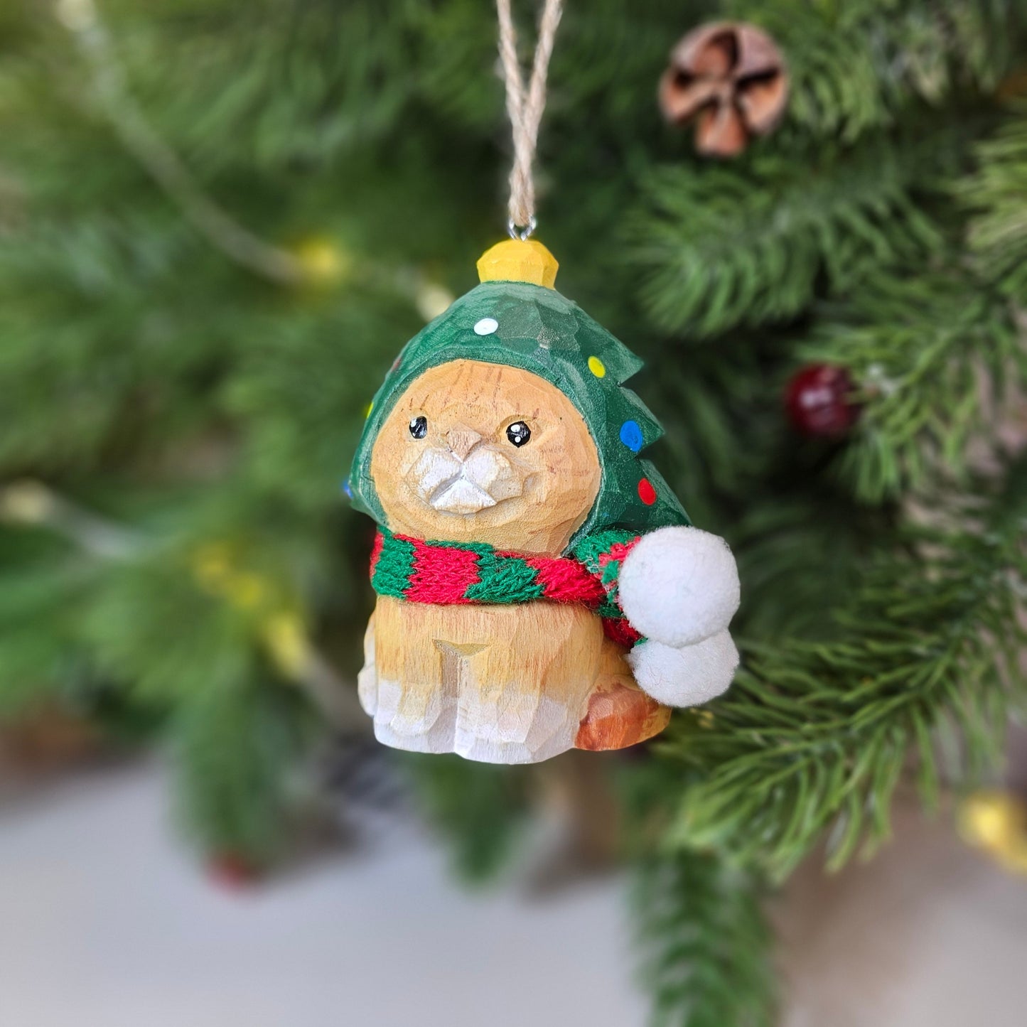 Cat with Scarf Hanging Christmas Tree Ornament – Gift Box Included