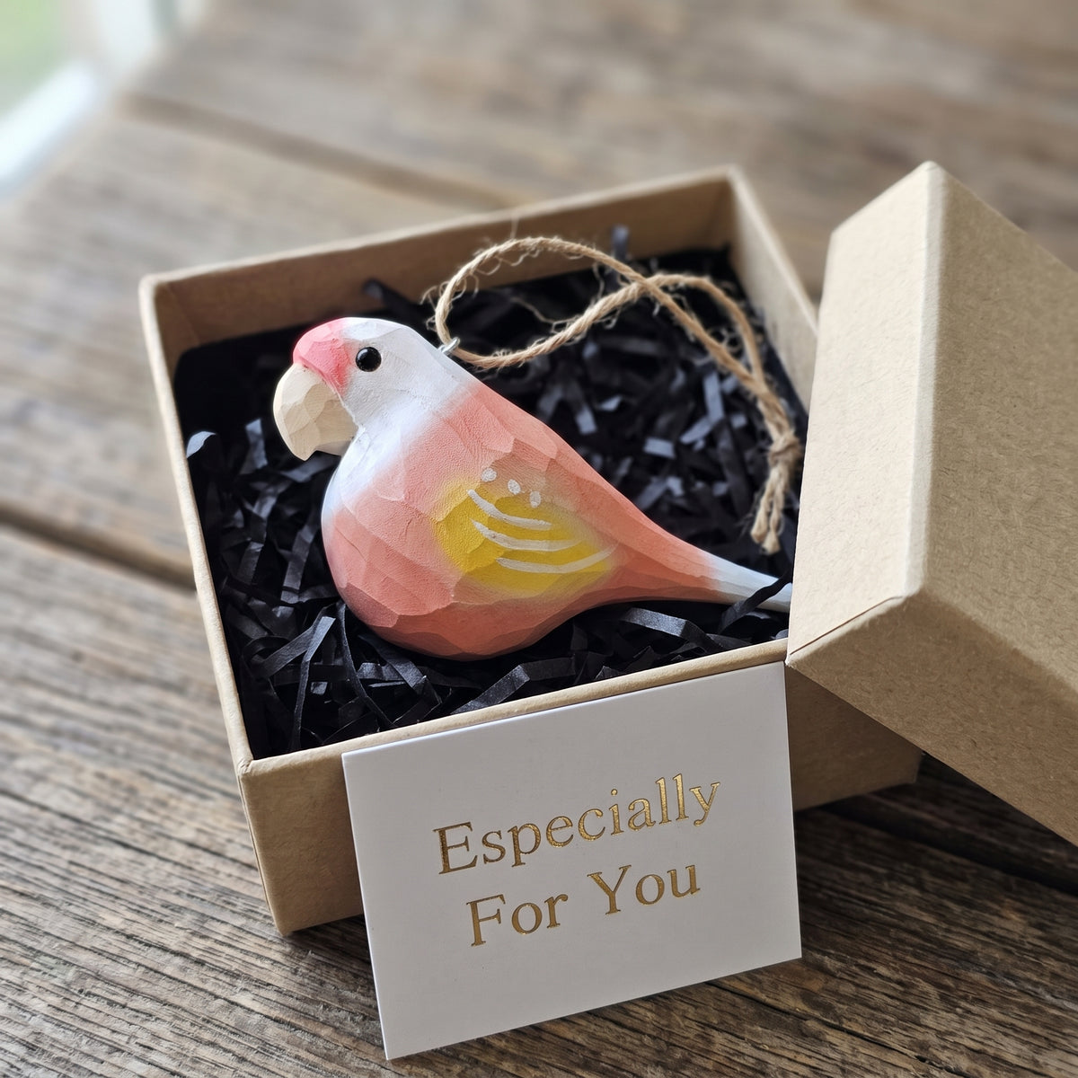 Hand-Carved Wooden Lovebird Hanging Ornament – 4" Hand-Painted Basswood Bird Decor & Holiday Accent