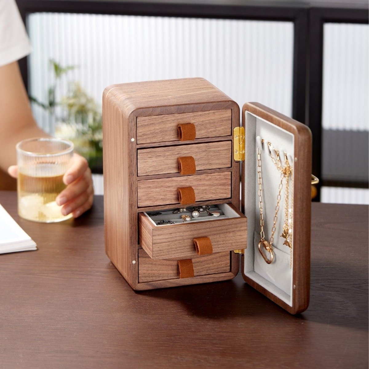 Wooden order jewelry box