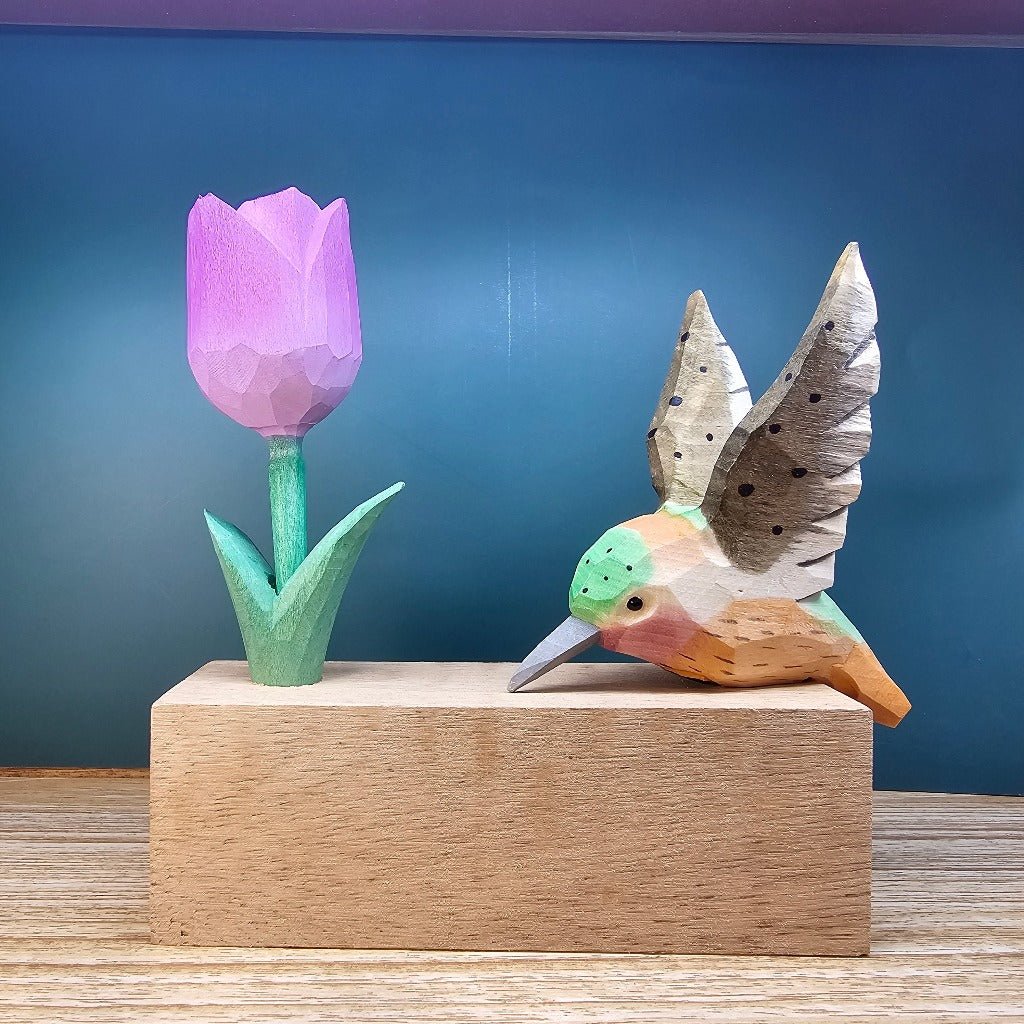 Hummingbird with Tulip - Wooden Islands