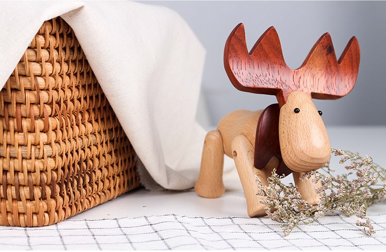 Moose Figurines Handmade Wooden Sculpture Decorations - Wooden Islands