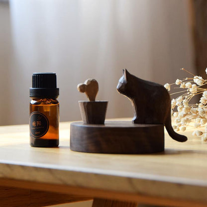 Wooden Hand-Carved Diffuser Decor for Essential oils Cat Meet with Meat DC - Wooden Islands