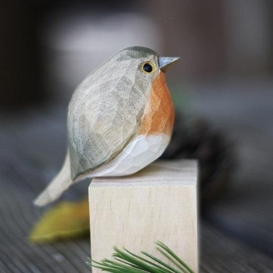 European robin Bird Figurines Hand Carved Painted Wooden - Wooden Islands
