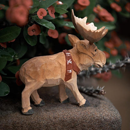 MOOSE Figurines | Hand Carved Painted Wooden Statue Home Decor sculpture Christmas ornaments - Wooden Islands