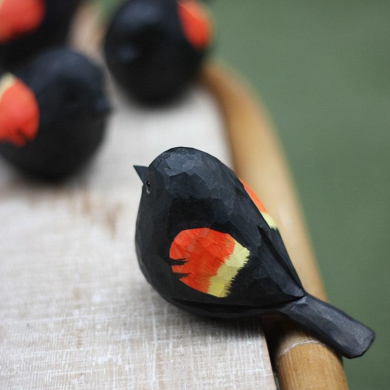 European robin Bird Figurines Hand Carved Painted Wooden